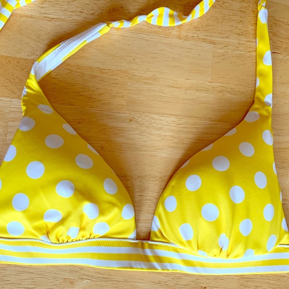 Victoria's Secret Other - Yellow and White Triangle Bathing Suit Top